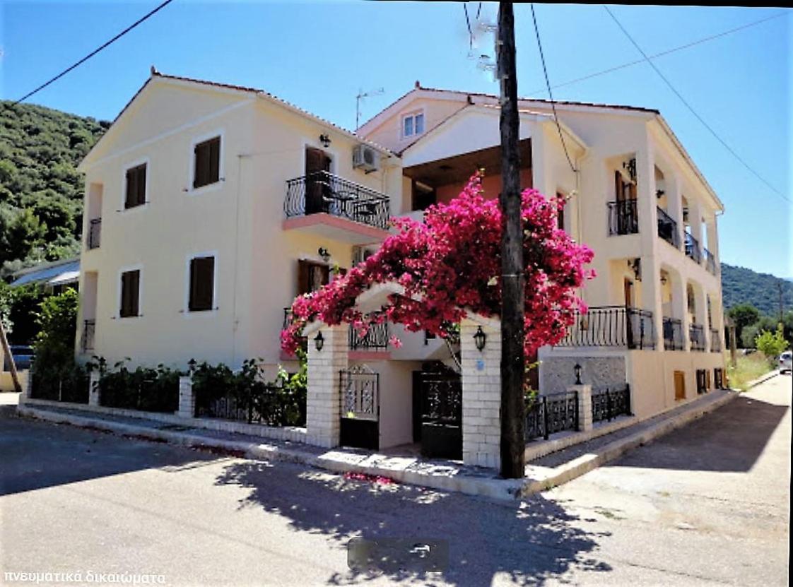 Alexatos Studios & Apartments Agia Efimia Dış mekan fotoğraf