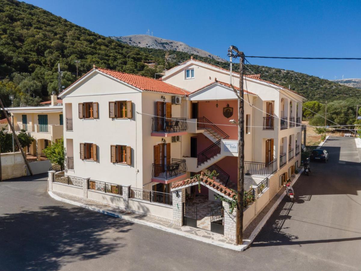 Alexatos Studios & Apartments Agia Efimia Dış mekan fotoğraf