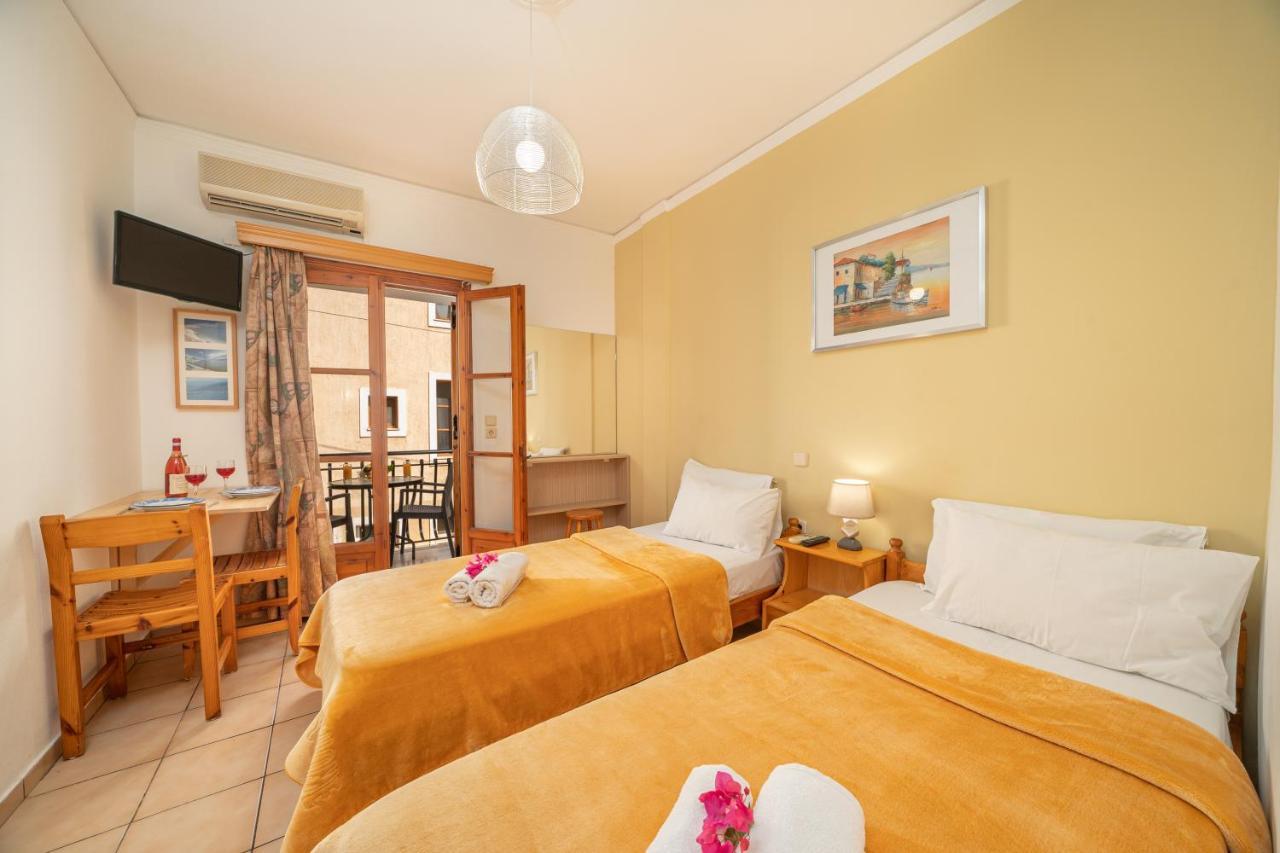 Alexatos Studios & Apartments Agia Efimia Dış mekan fotoğraf