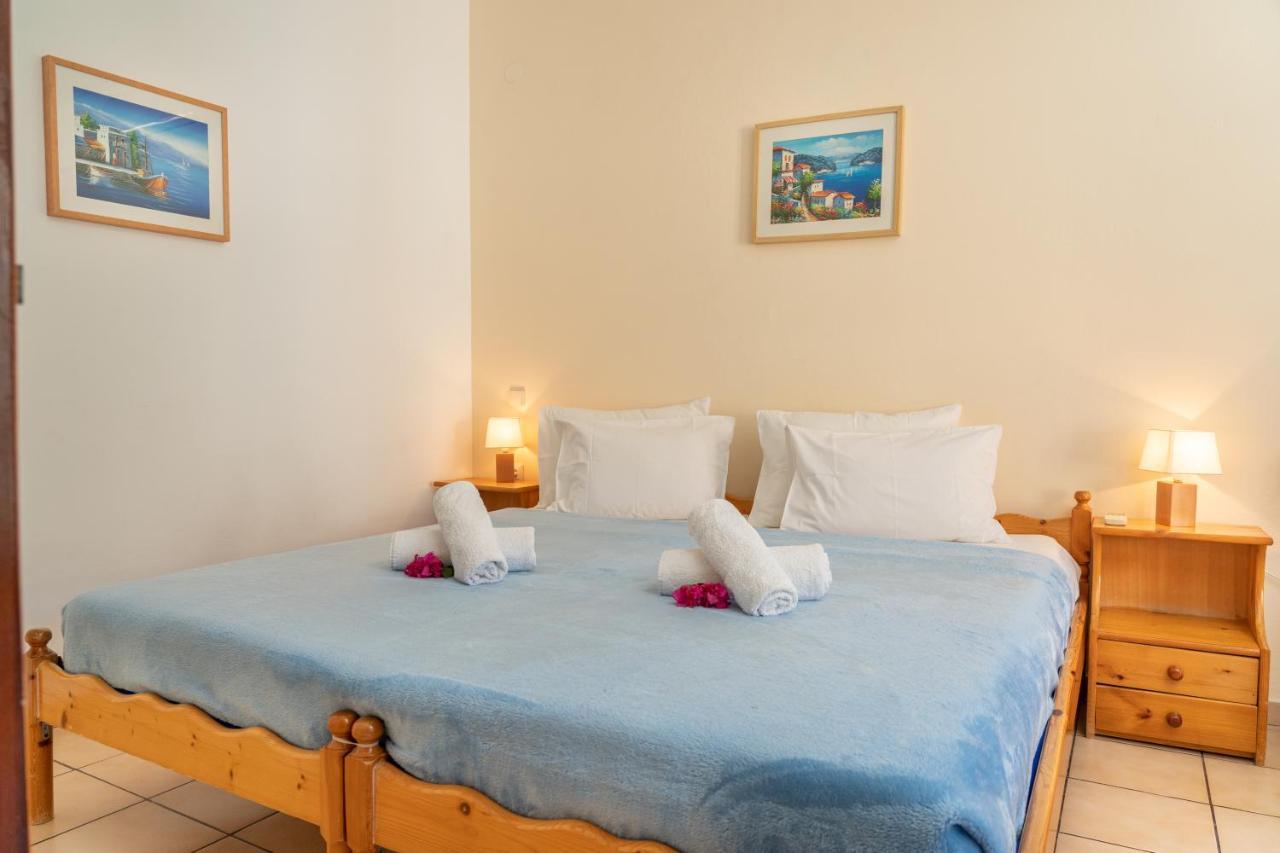Alexatos Studios & Apartments Agia Efimia Dış mekan fotoğraf