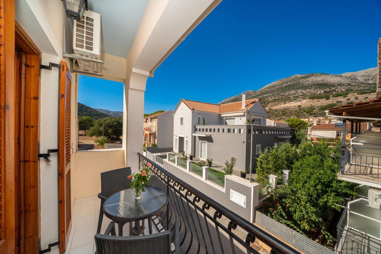 Alexatos Studios & Apartments Agia Efimia Dış mekan fotoğraf