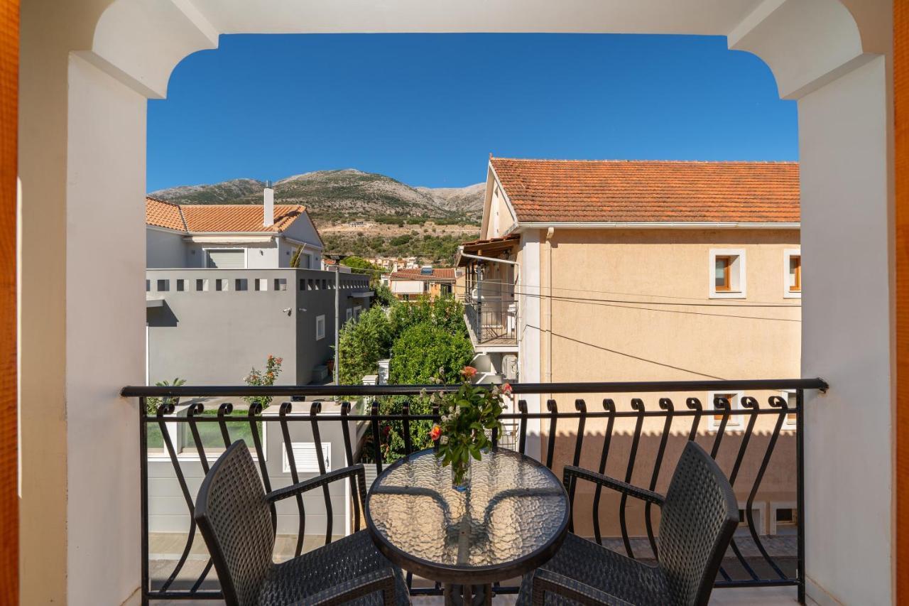 Alexatos Studios & Apartments Agia Efimia Dış mekan fotoğraf