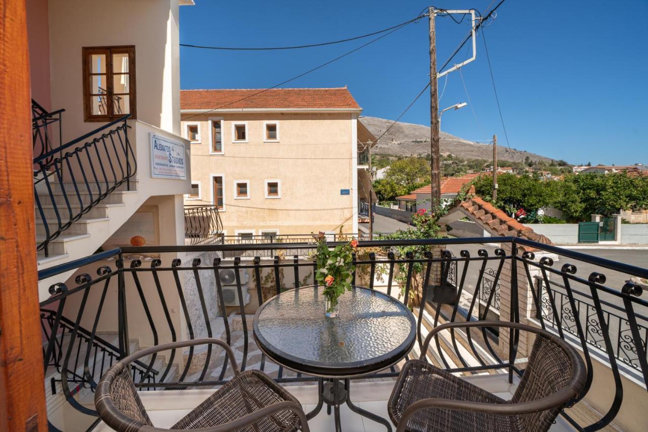 Alexatos Studios & Apartments Agia Efimia Dış mekan fotoğraf