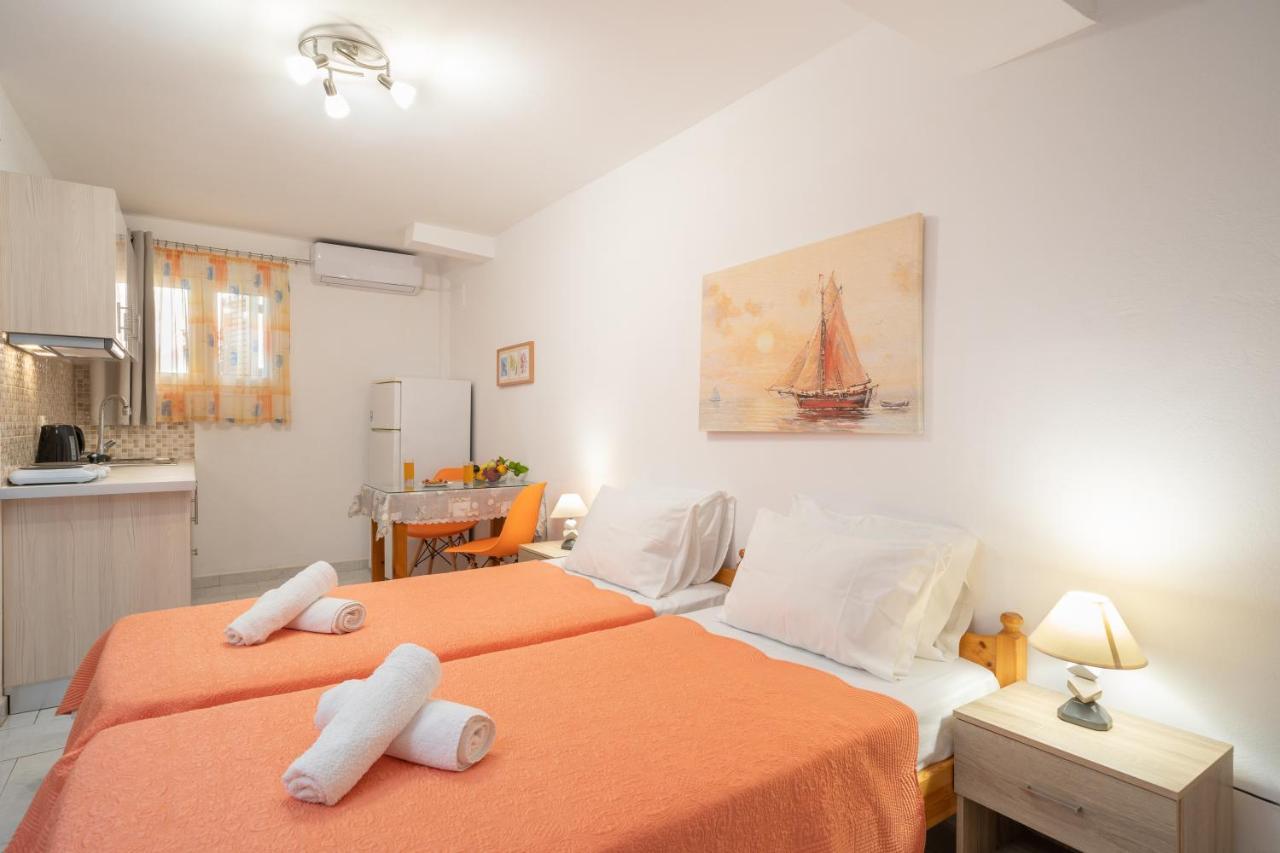 Alexatos Studios & Apartments Agia Efimia Dış mekan fotoğraf