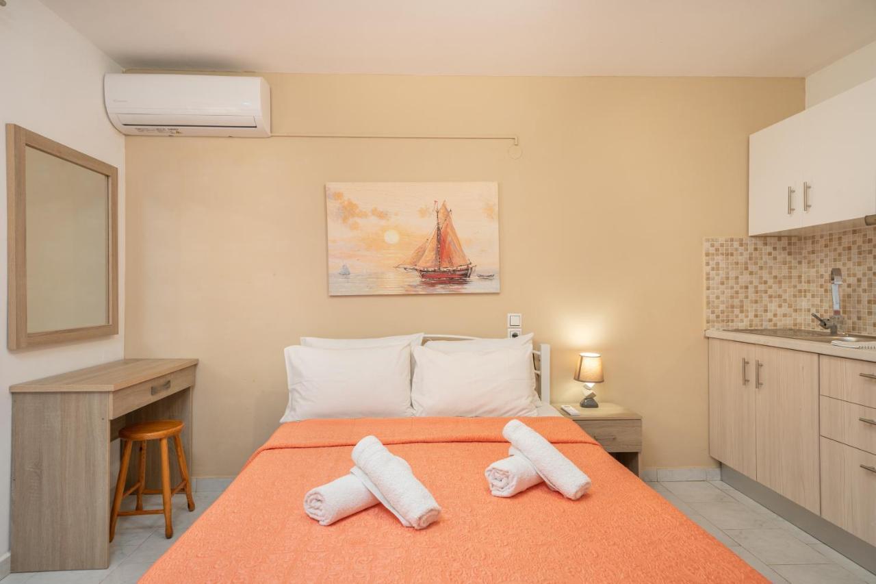 Alexatos Studios & Apartments Agia Efimia Dış mekan fotoğraf