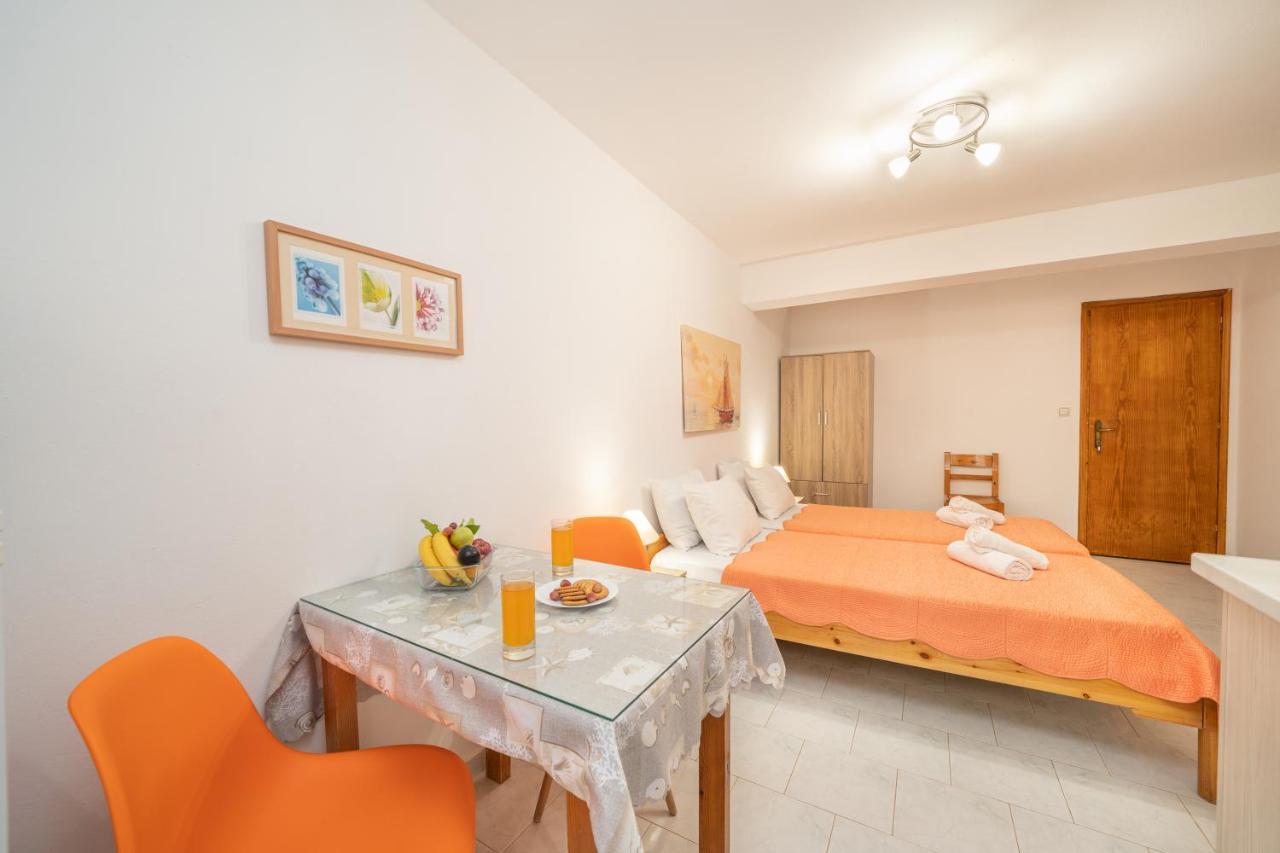 Alexatos Studios & Apartments Agia Efimia Dış mekan fotoğraf